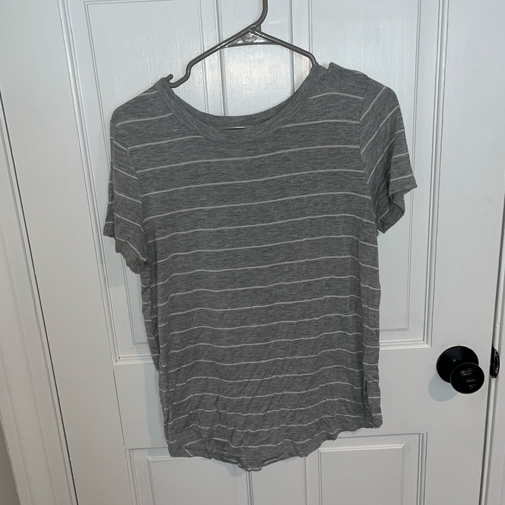 Gray and white striped tee